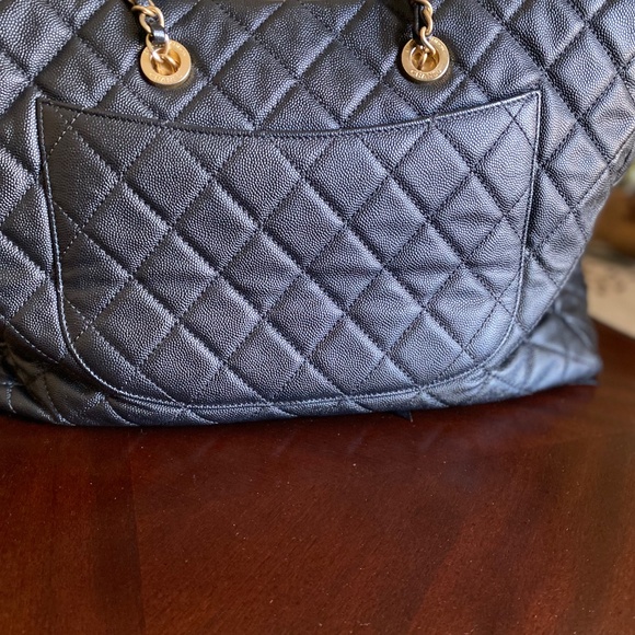 Chanel COCO Handle Allure Shopping Tote - Picture 2 of 9